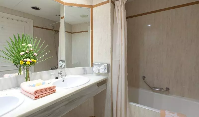 اتاق استاندارد, Playalinda