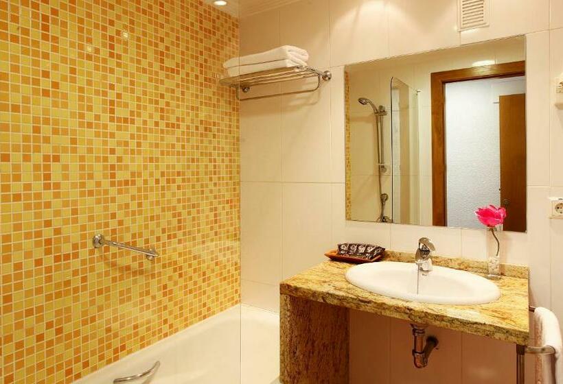 اتاق استاندارد سه نفره, Playas De Guardamar