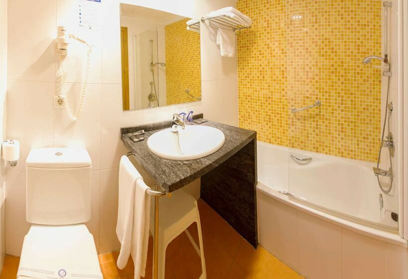 اتاق استاندارد سه نفره, Playas De Guardamar