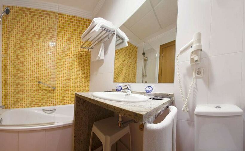 اتاق استاندارد سه نفره, Playas De Guardamar