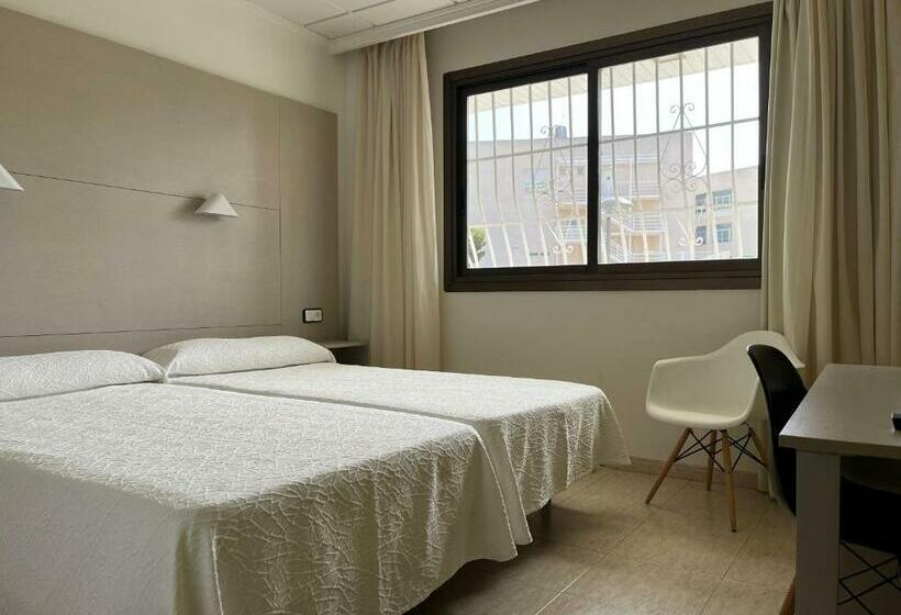 スタンダードシングルルーム, Prince Park