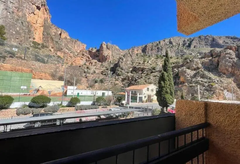ファミリールーム, Restaurante Felipe Ii