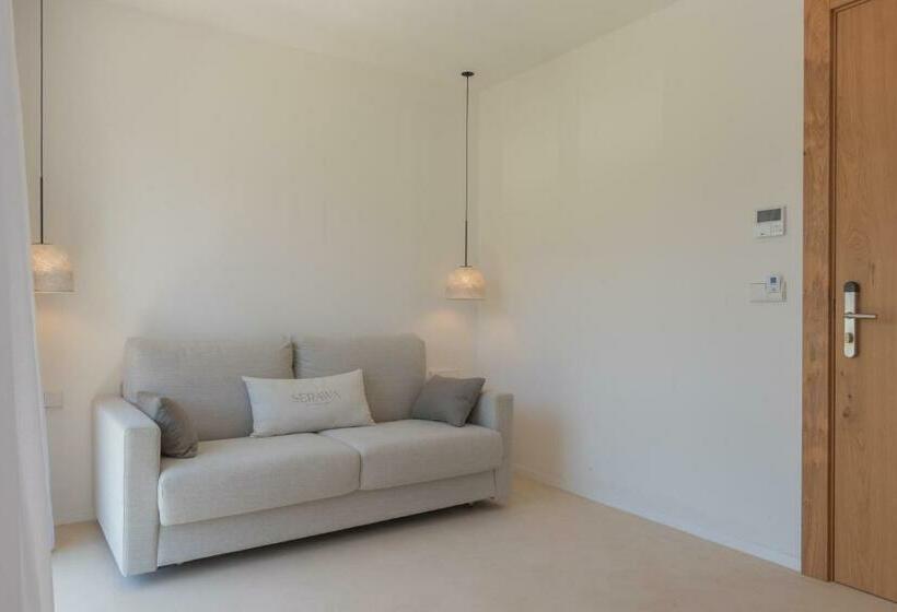 سوییت جونیور, Serawa Moraira