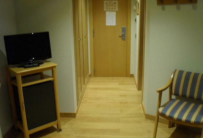 Habitación Individual Interior, Tanit