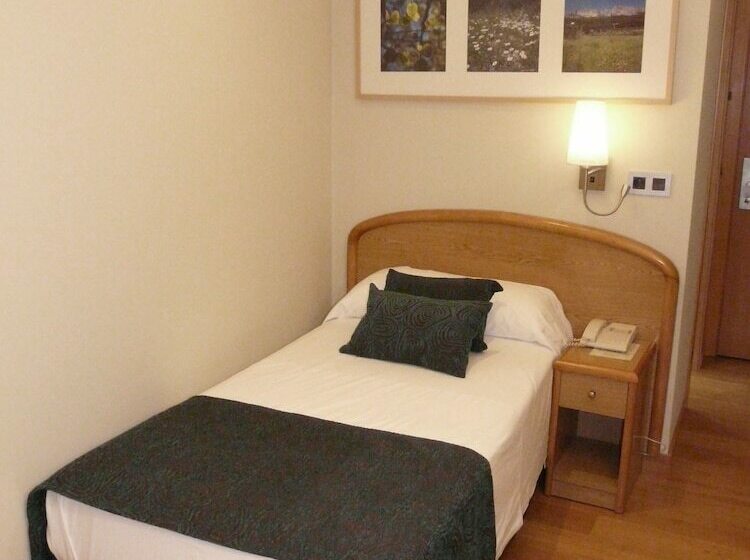 Habitación Individual Interior, Tanit