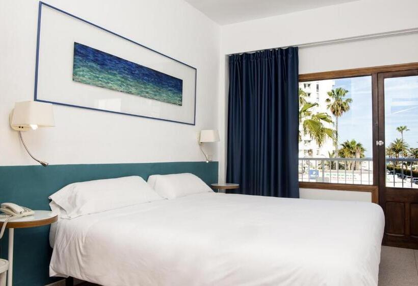 غرفة قياسية مطلّة علي البحر, Villa Miel