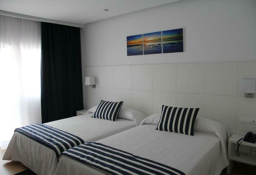 수피리어 룸, Voramar