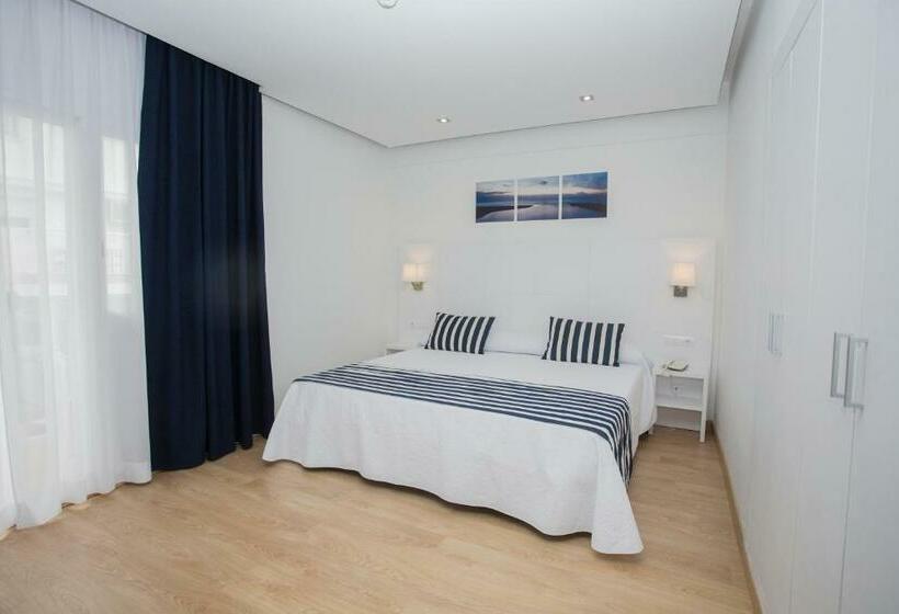 주니어 스위트, Voramar