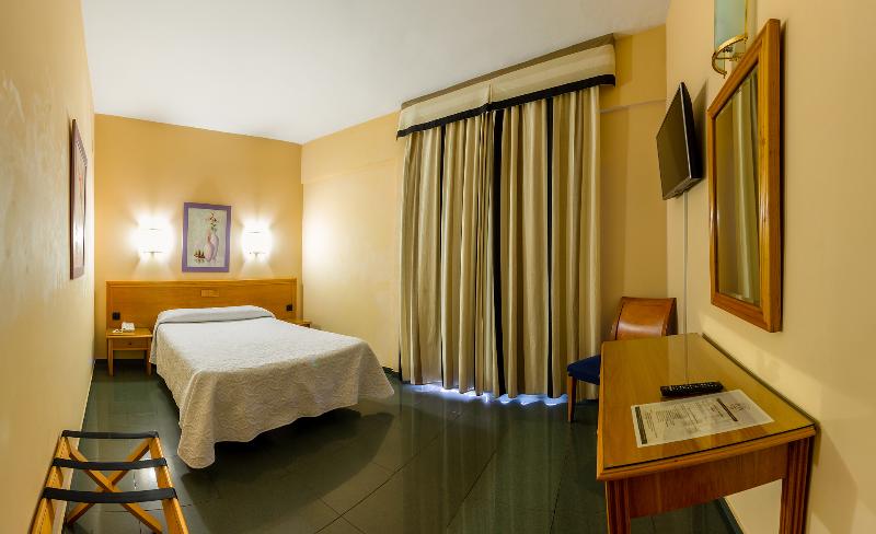 اتاق استاندارد, Zeus