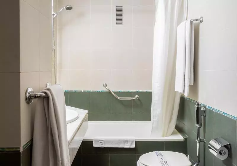 Quarto Triplo Standart, Zeus