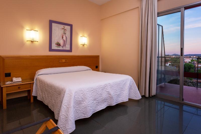 اتاق استاندارد, Zeus