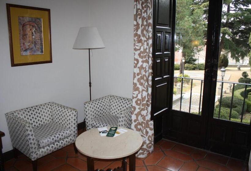 اتاق سوپریور, Parador De Avila
