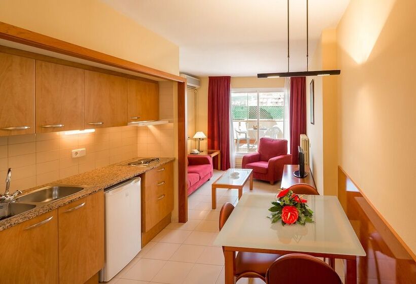 آپارتمان 1 خوابه با تراس, Aparthotel Bertrán
