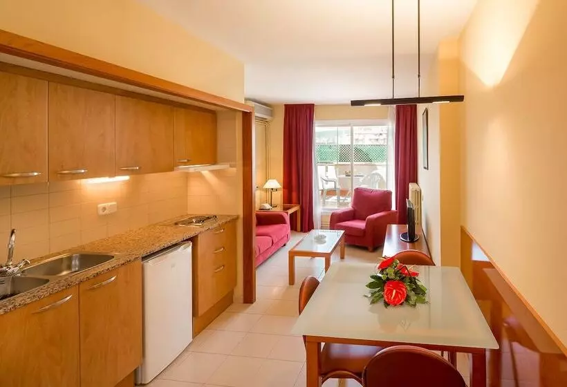 آپارتمان 1 خوابه با تراس, Aparthotel Bertrán