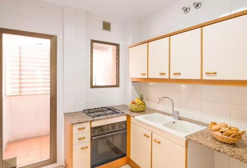 آپارتمان 2 خوابه, Aparthotel Bertrán