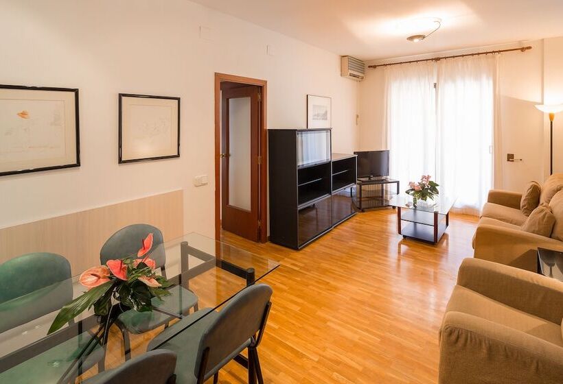 آپارتمان 2 خوابه, Aparthotel Bertrán