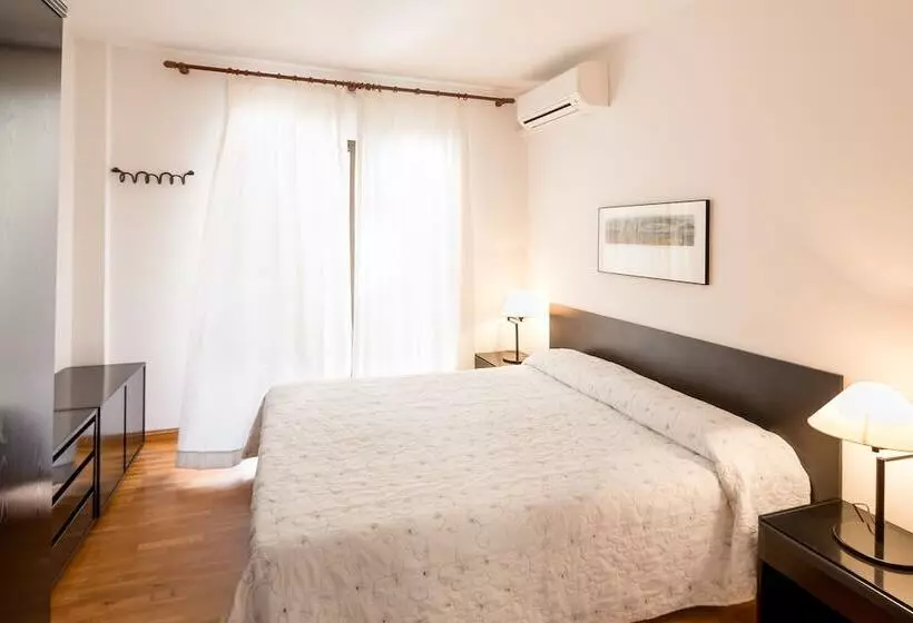آپارتمان 2 خوابه, Aparthotel Bertrán