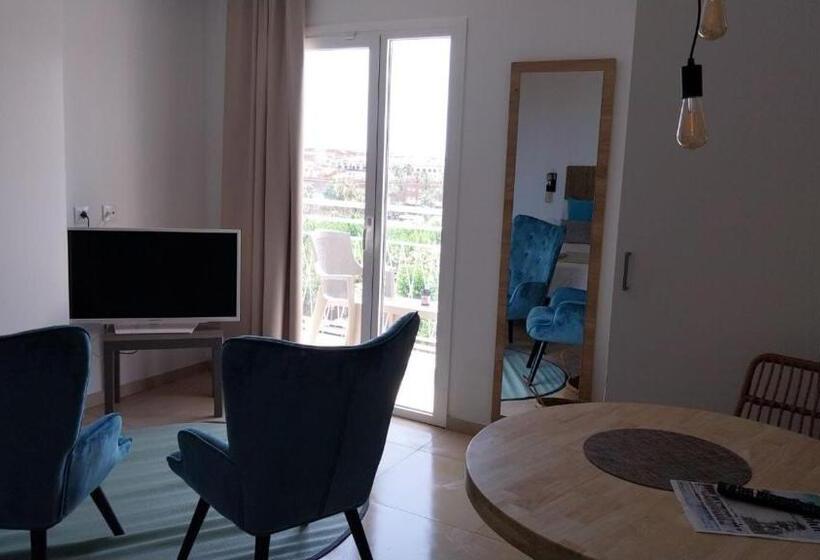 استودیوی استاندارد با چشم‌انداز دریا, Bamblue Boutique Apartments