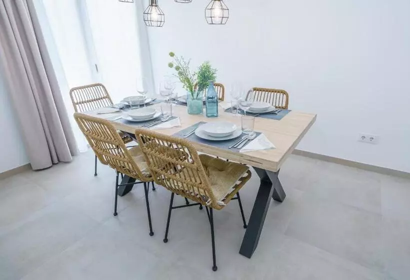 آپارتمان 3 خوابه, Bamblue Boutique Apartments