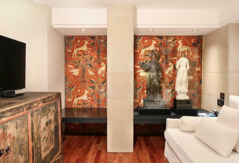 Номер Дюплекс, Claris Hotel & Spa Gl, A Small Luxury Hotel Of The World