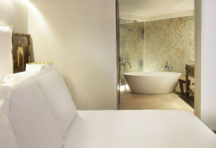 Люкс Дюплекс, Claris Hotel & Spa Gl, A Small Luxury Hotel Of The World
