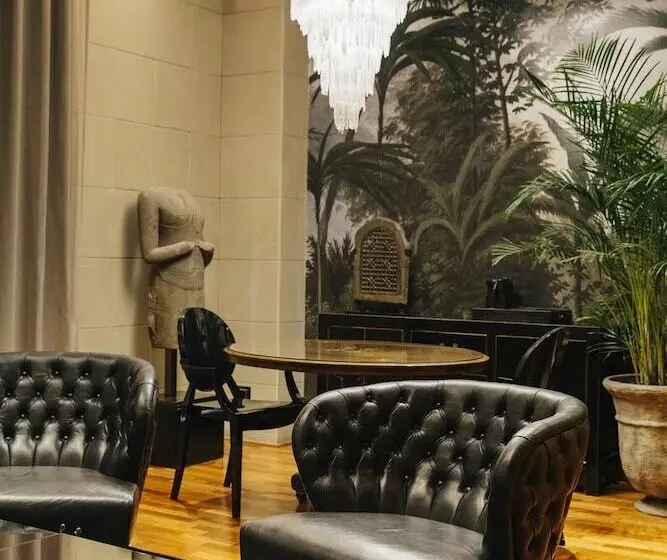 سوئیت با تخت بزرگ, Claris Hotel & Spa Gl, A Small Luxury Hotel Of The World