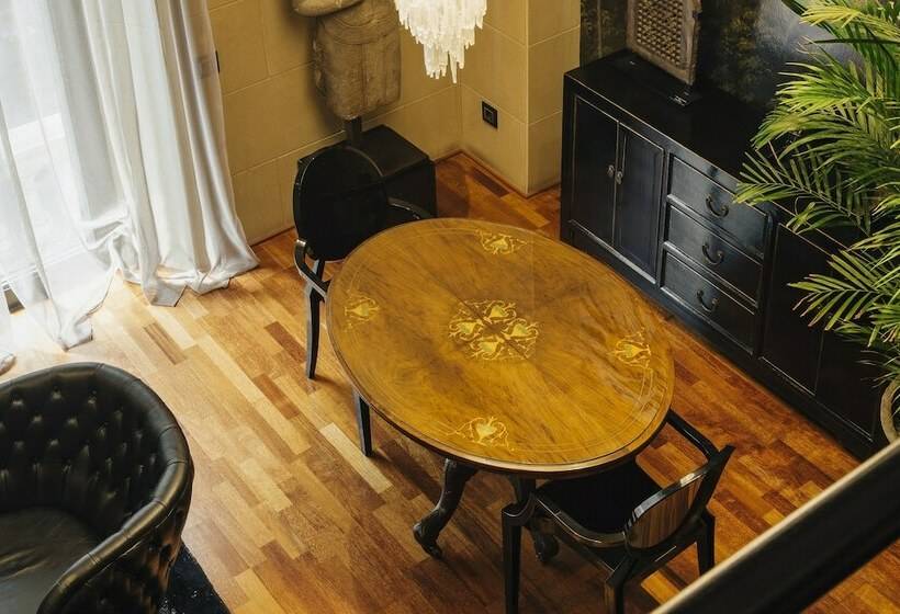 Люкс Кровать Кинг, Claris Hotel & Spa Gl, A Small Luxury Hotel Of The World