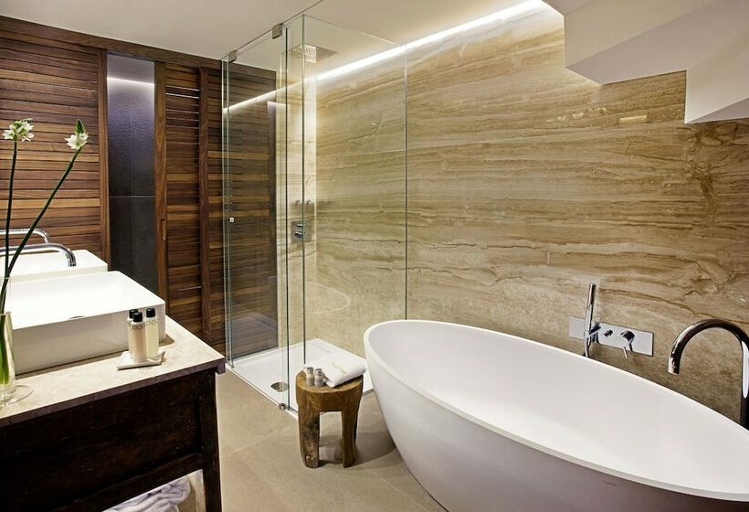 Люкс Кровать Кинг, Claris Hotel & Spa Gl, A Small Luxury Hotel Of The World