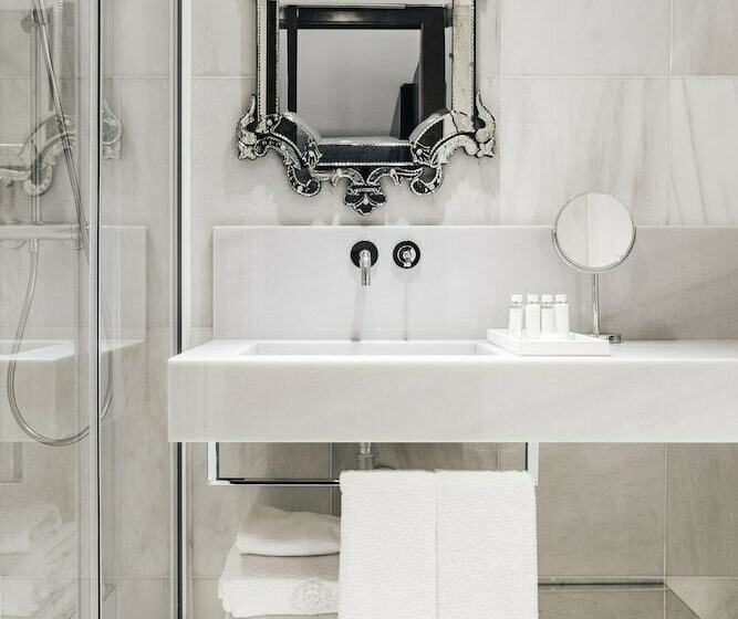 Люкс Кровать Кинг, Claris Hotel & Spa Gl, A Small Luxury Hotel Of The World