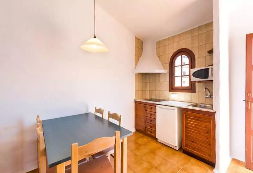 Superior 2-bedroom flat with sea view, Comitas Tramontana Park