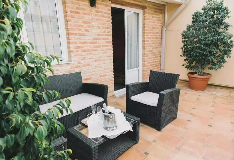Superior Room with Terrace, Ad Hoc Monumental 1881