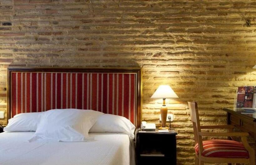 غرفة قياسية فردية, Ad Hoc Monumental 1881