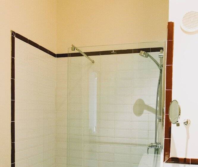 غرفة قياسية, Ad Hoc Monumental 1881