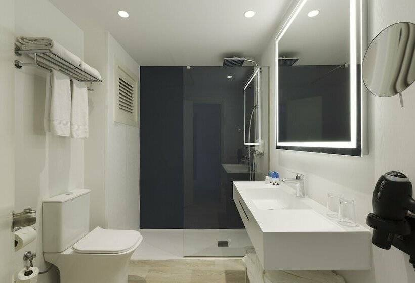 סוויטת ג'וניור נוף לים, Alua Illa De Menorca