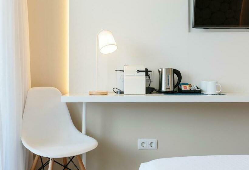 Quarto Estandar Vista Piscina, Bordoy Alcudia Bay   Adults Only