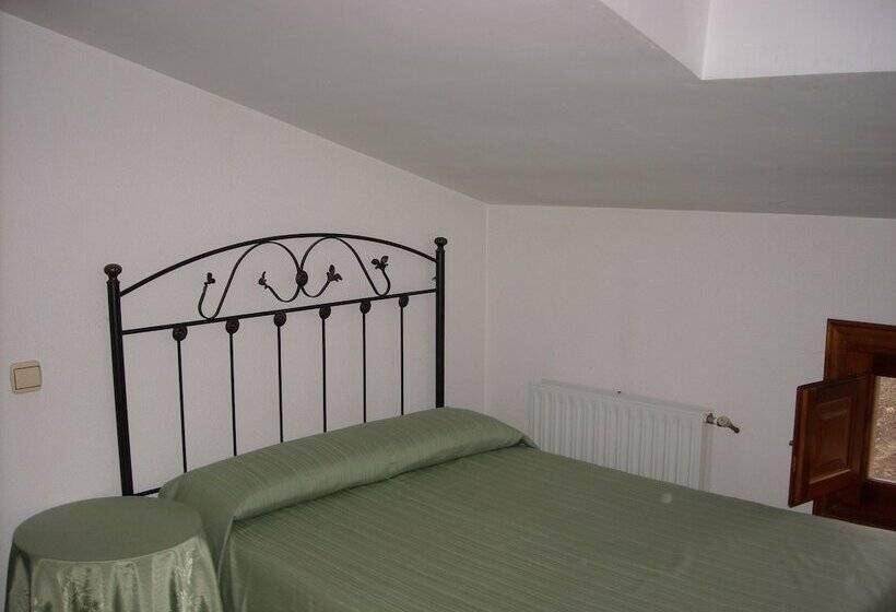 اتاق استاندارد سه نفره, Arco San Juan