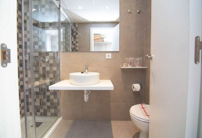 Номер Стандарт Индивидуальный, Club S'illot