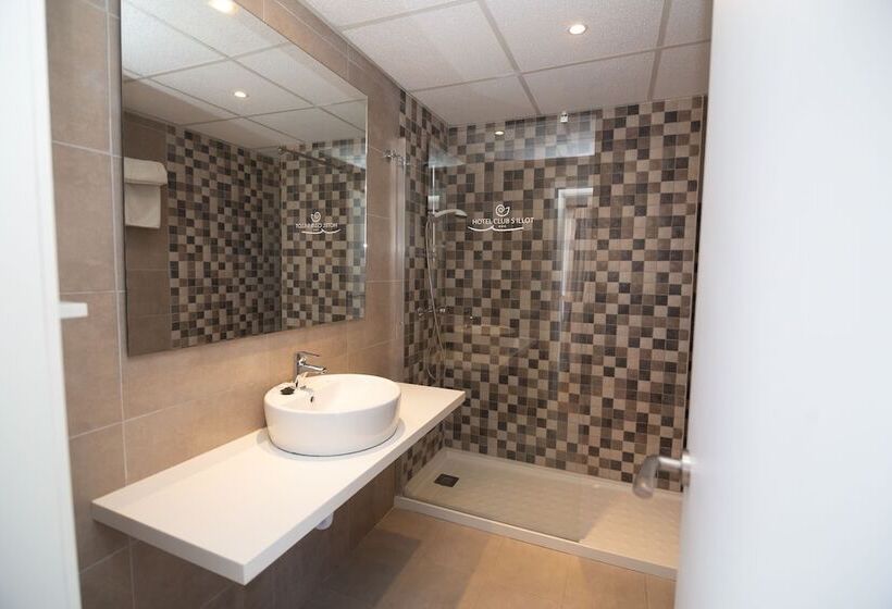 Номер Стандарт Вид на Море, Club S'illot