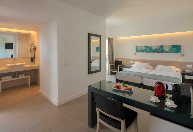 ジュニアスイート, Bordoy Cosmopolitan