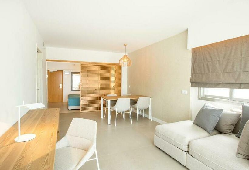 スーペリアージュニアスイート, Bordoy Cosmopolitan