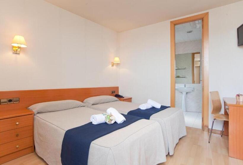 スタンダードトリプルルーム, Everest