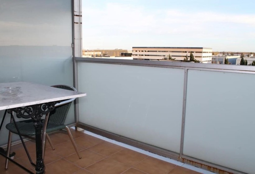 غرفة قياسية ثلاثية, Flora Parc