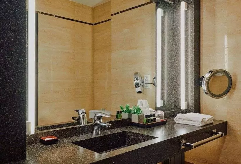 سوییت, Gallery Hotel 4 Sup