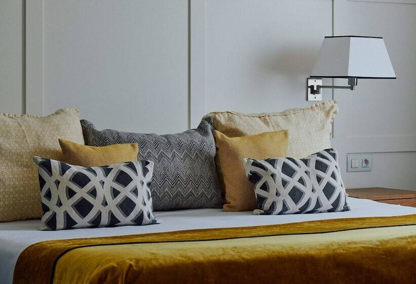 Люкс, Gallery Hotel 4 Sup