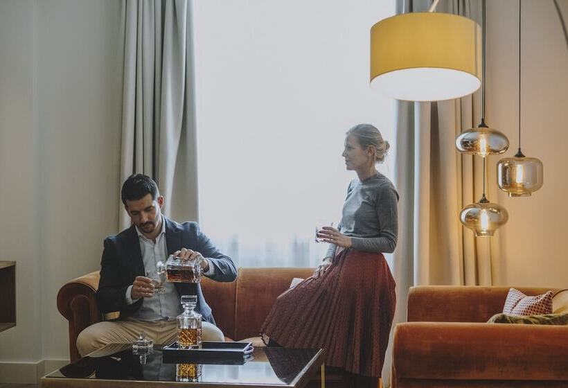 Люкс, Gallery Hotel 4 Sup