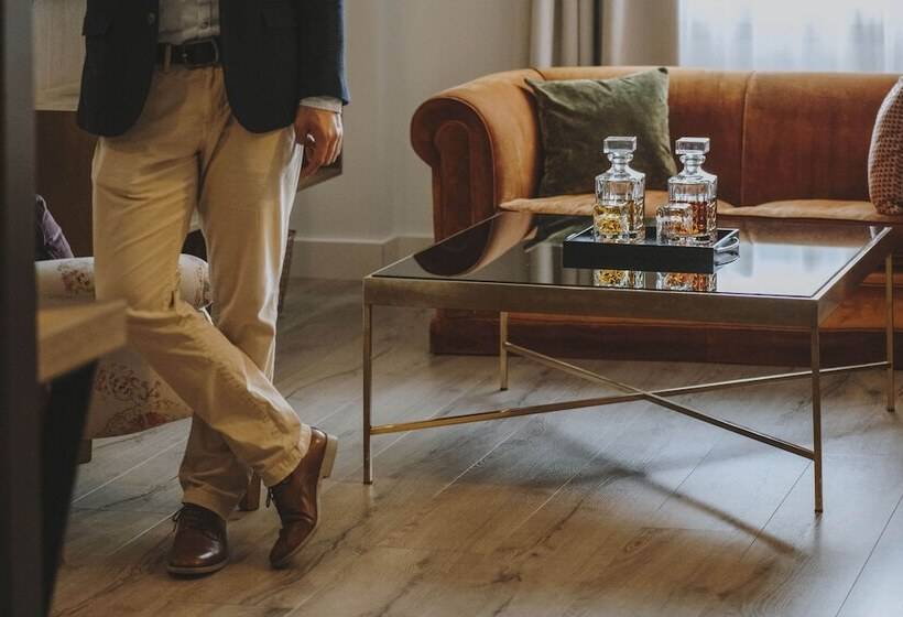 Люкс, Gallery Hotel 4 Sup