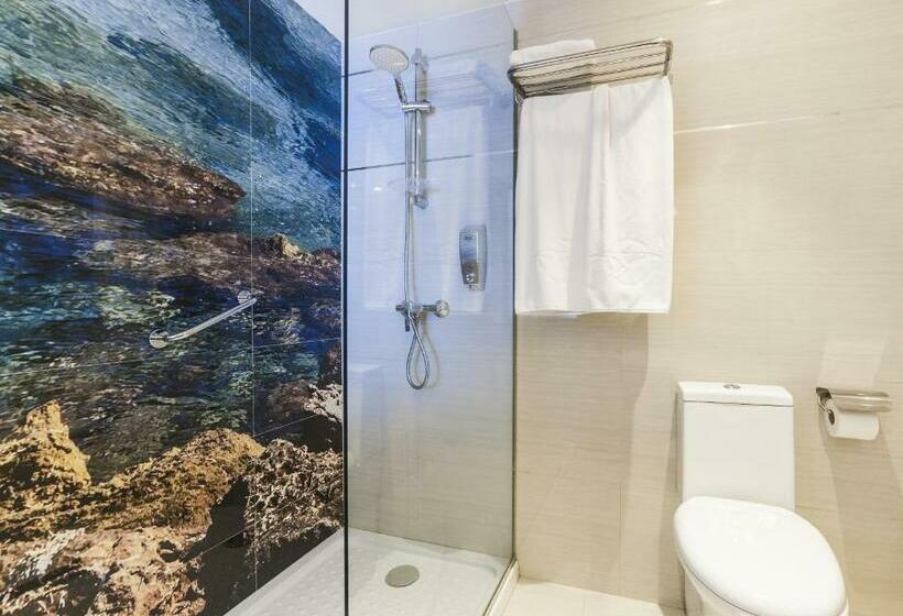 غرفة قياسية, Globales Almirante Farragut