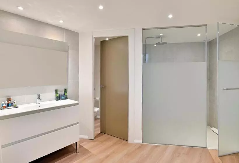 اتاق استاندارد با چشم‌انداز, Innside By Meliá Calviá Beach