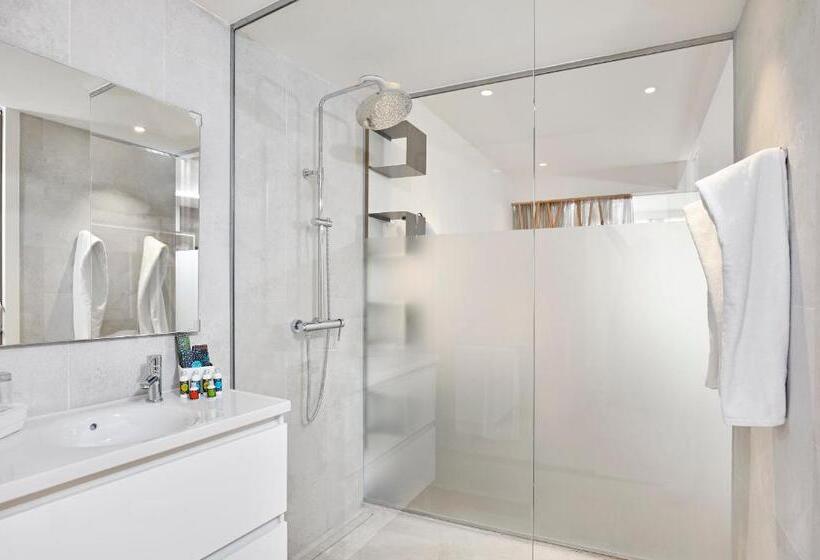 اتاق استاندارد با چشمانداز دریا, Innside By Meliá Calviá Beach