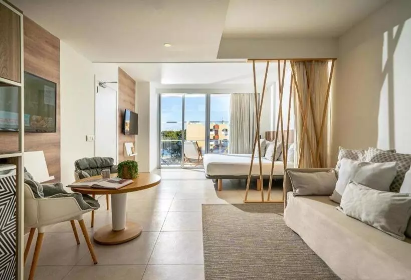 اتاق استاندارد با چشم‌انداز دریا, Innside By Meliá Calviá Beach
